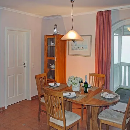 Strandvilla Gudrun Zur Meerseite Mit Balkon Apartment Binz